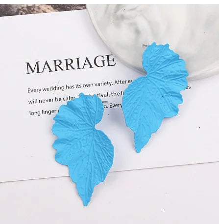 Exaggerated Metal Leaf Earrings for Women (Korean Style)